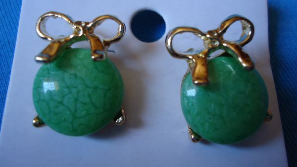 BRINCO LACINHO VERDE