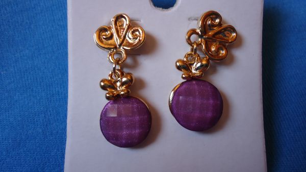 BRINCO BOLINHA LILAS