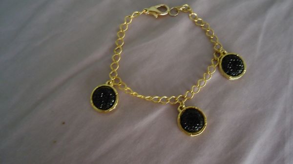 PULSEIRA BOLINHA PRETA